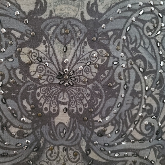 Green Source Women's Dark Green Crown Monarchy Blingy Shirt, Size S - Picture 5 of 12